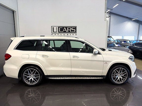 Mercedes-Benz GLS63 2 of 23