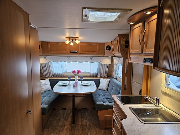 Kabe trailer SMARAGD GLE KS 2004 LÅNGBÄDDAR VINTERVAGN 9 of 15