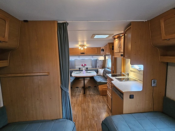 Kabe trailer SMARAGD GLE KS 2004 LÅNGBÄDDAR VINTERVAGN 10 of 15