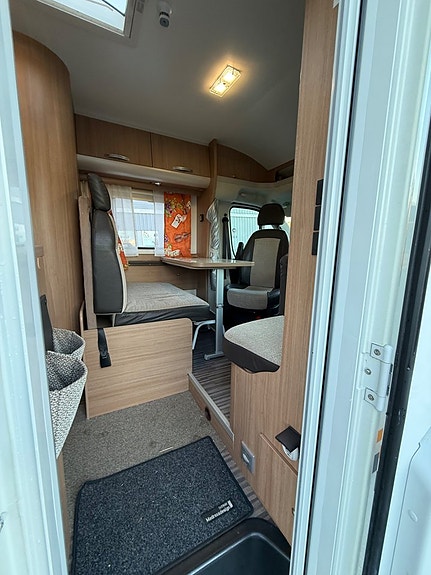 Sun Living Lido S42 SL 2.3 4000 mil – Långbäddar – Solcell – Kamrem bytt 10 of 25