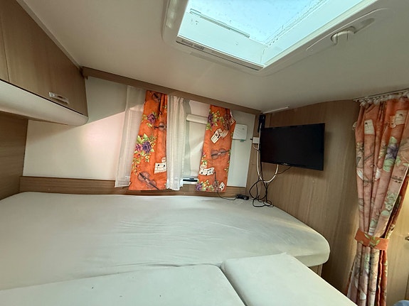 Sun Living Lido S42 SL 2.3 4000 mil – Långbäddar – Solcell – Kamrem bytt 15 of 25