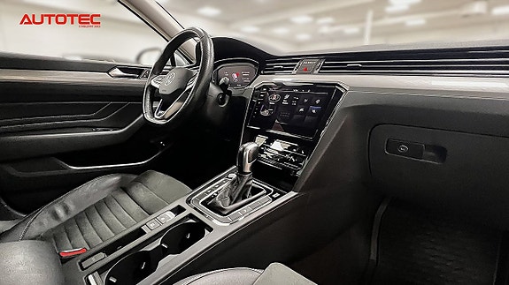 Volkswagen Passat 17 of 24