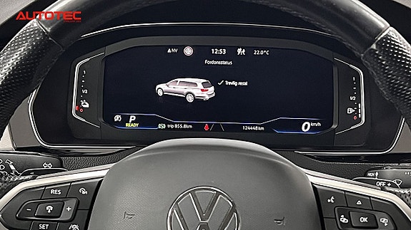 Volkswagen Passat 14 of 24