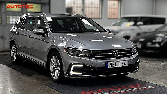 Volkswagen Passat 5 of 24