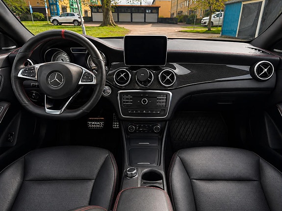 Mercedes-Benz CLA250 9 of 9