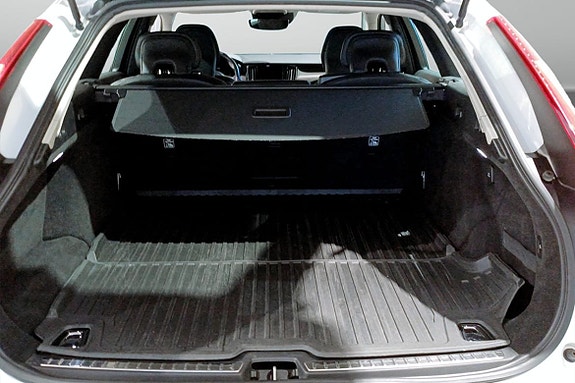 Volvo V90 Cross Country 9 of 9