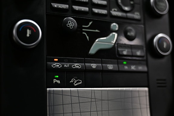 Volvo XC70 24 of 27