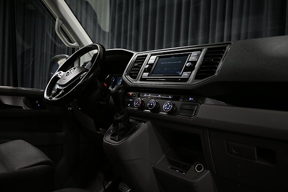 Volkswagen Crafter 28 of 28