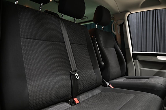 Volkswagen Caravelle 8 of 30