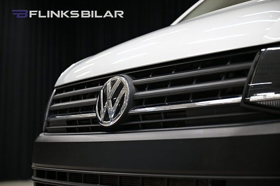 Volkswagen Caravelle 3 of 28