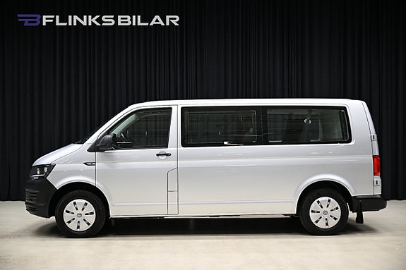 Volkswagen Caravelle 2 of 28