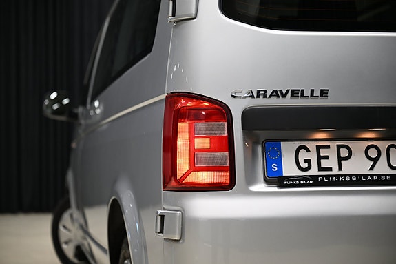 Volkswagen Caravelle 13 of 28