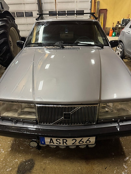 Volvo 940 2 of 9