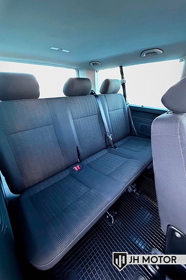 Volkswagen Caravelle 15 of 29