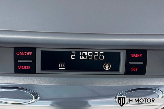Volkswagen Caravelle 19 of 29