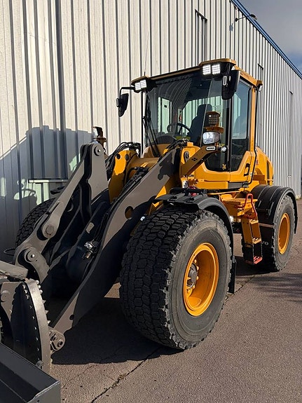 Volvo L60H / Skevfäste/ CDC / 4-spak 2 of 12