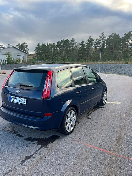Ford C-Max 4 of 27