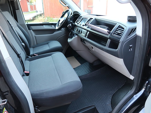 Volkswagen Transporter 14 of 14