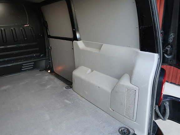 Volkswagen Transporter 12 of 14