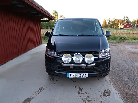 Volkswagen Transporter 2 of 14