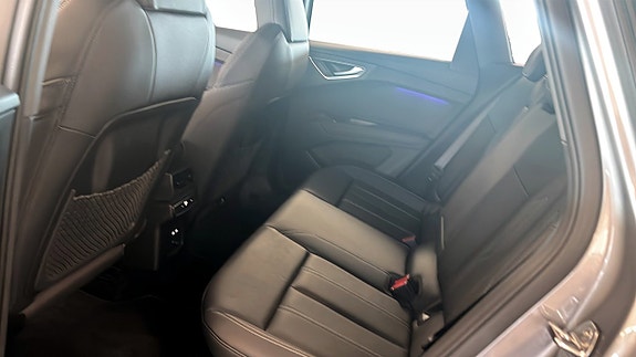 Audi Q4 e-tron 11 of 16