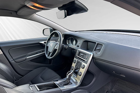 Volvo S60 11 of 12