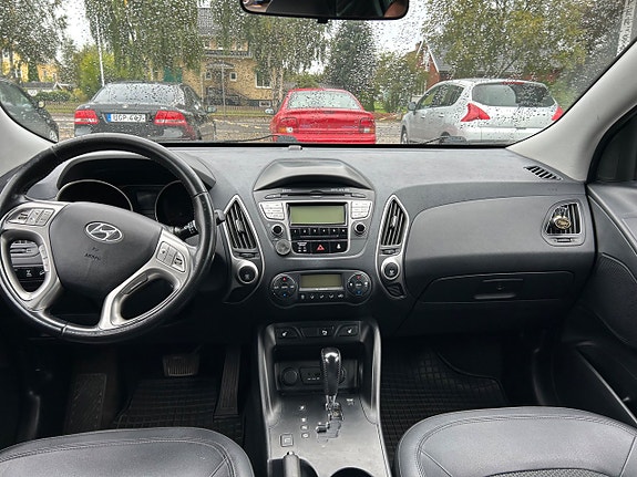 Hyundai ix35 8 of 25