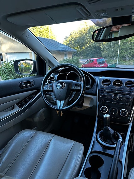 Mazda CX-7 9 of 14