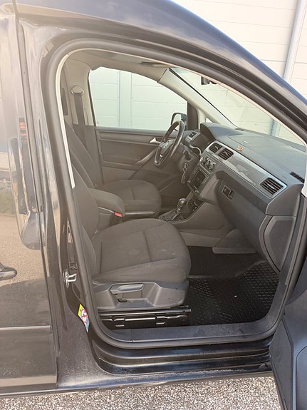 Volkswagen Caddy Maxi 15 of 19