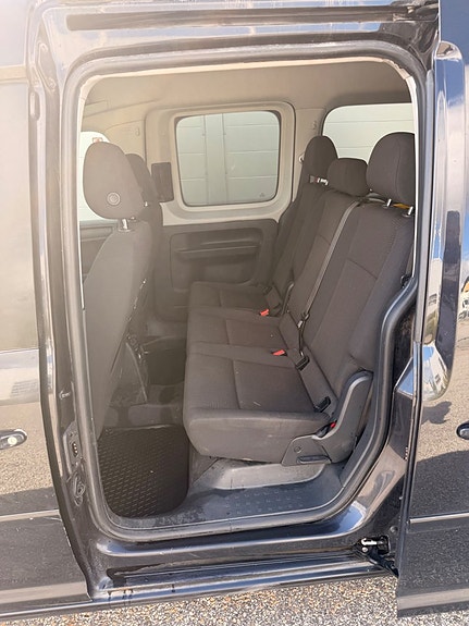 Volkswagen Caddy Maxi 12 of 19