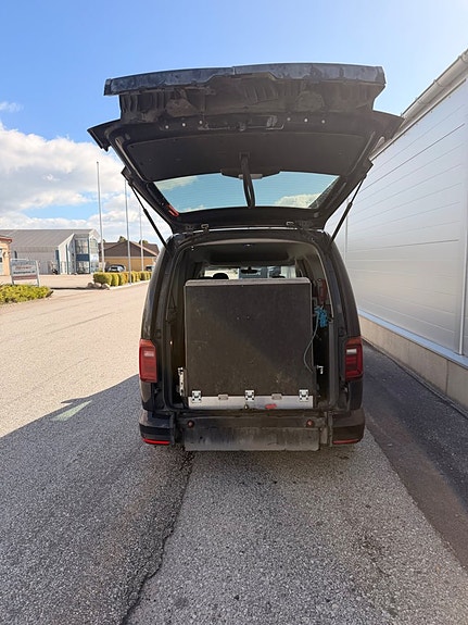Volkswagen Caddy Maxi 8 of 19