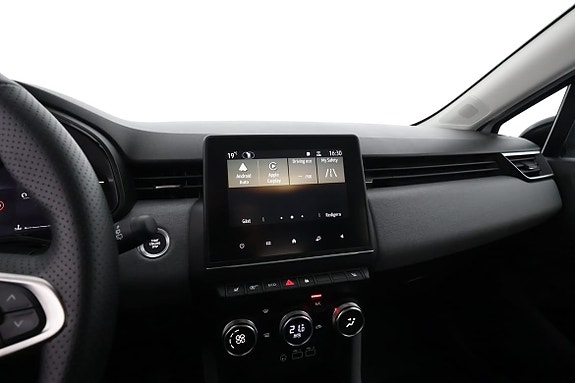 Renault Clio 14 of 16