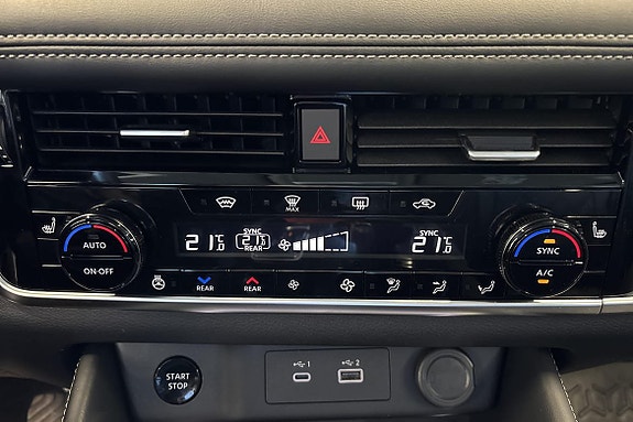 Nissan X-Trail 15 of 18