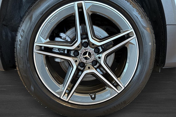 Mercedes-Benz GLB220 d 5 of 14