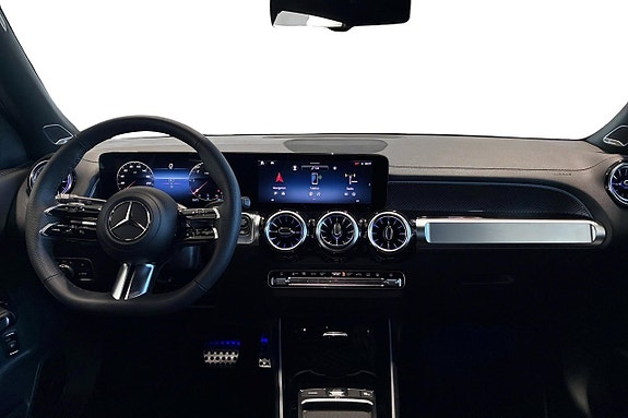 Mercedes-Benz GLB220 d 12 of 14