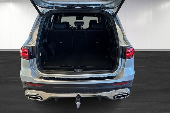 Mercedes-Benz GLB220 d 8 of 14