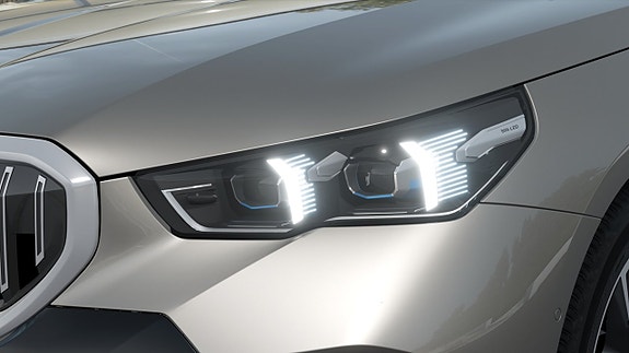 BMW 530e 4 of 14