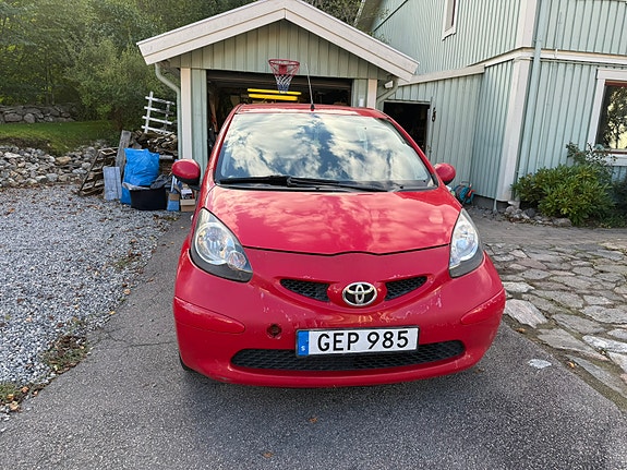 Toyota Aygo 2 of 5