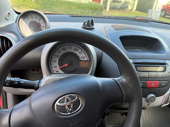 Toyota Aygo 4 of 5