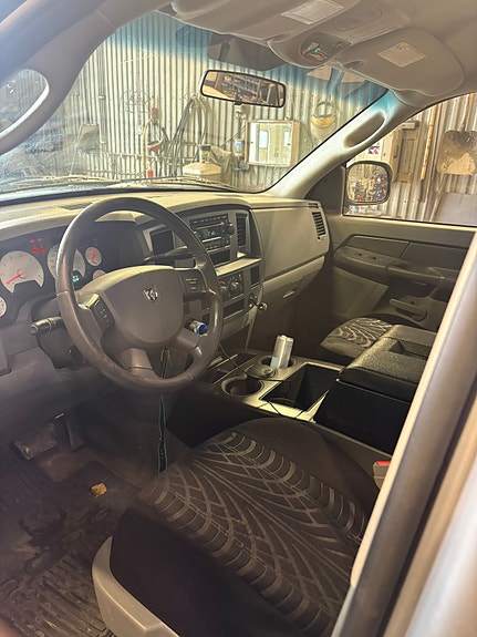 Dodge RAM 1500 4 of 5