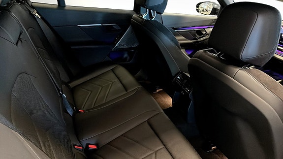BMW 530e 5 of 9