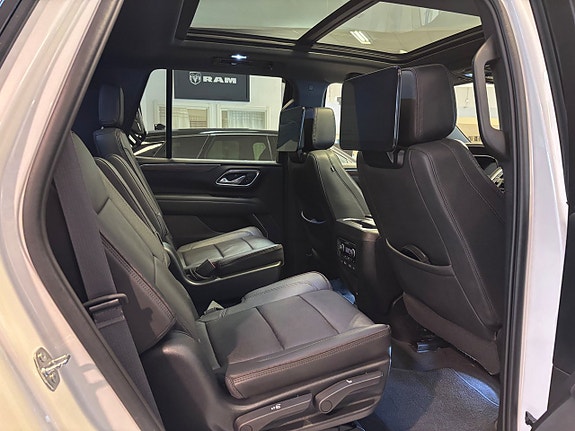 Chevrolet Tahoe 11 of 22