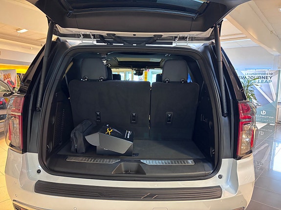 Chevrolet Tahoe 10 of 22