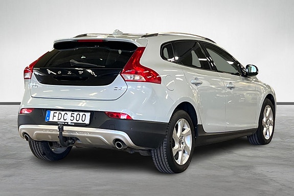 Volvo V40 Cross Country 10 of 18