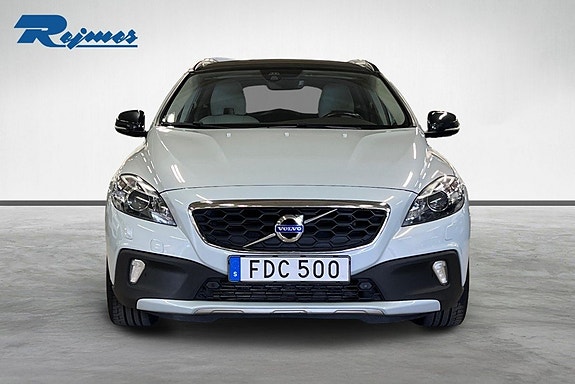 Volvo V40 Cross Country 5 of 18
