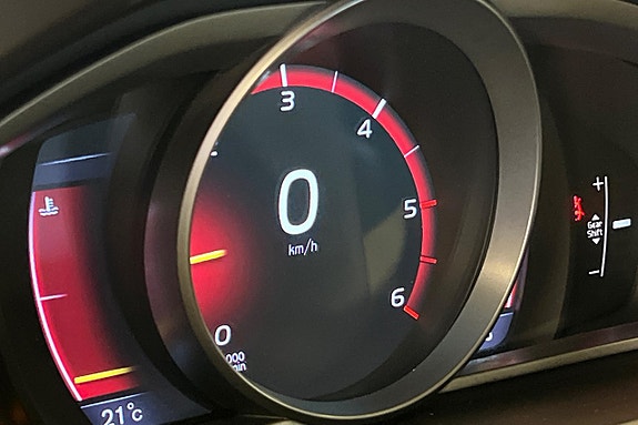 Volvo V40 Cross Country 9 of 18