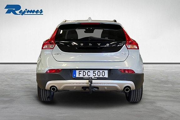 Volvo V40 Cross Country 4 of 18