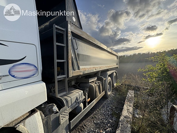 Mercedes-Benz Arocs 6x2 Schaktbil 8 of 27
