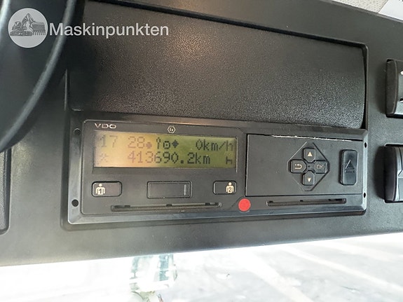 Mercedes-Benz Arocs 6x2 Schaktbil 14 of 27