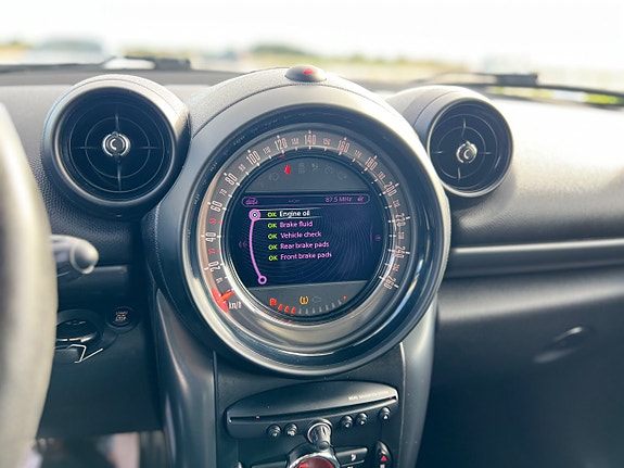 MINI Countryman Cooper SD 15 of 16